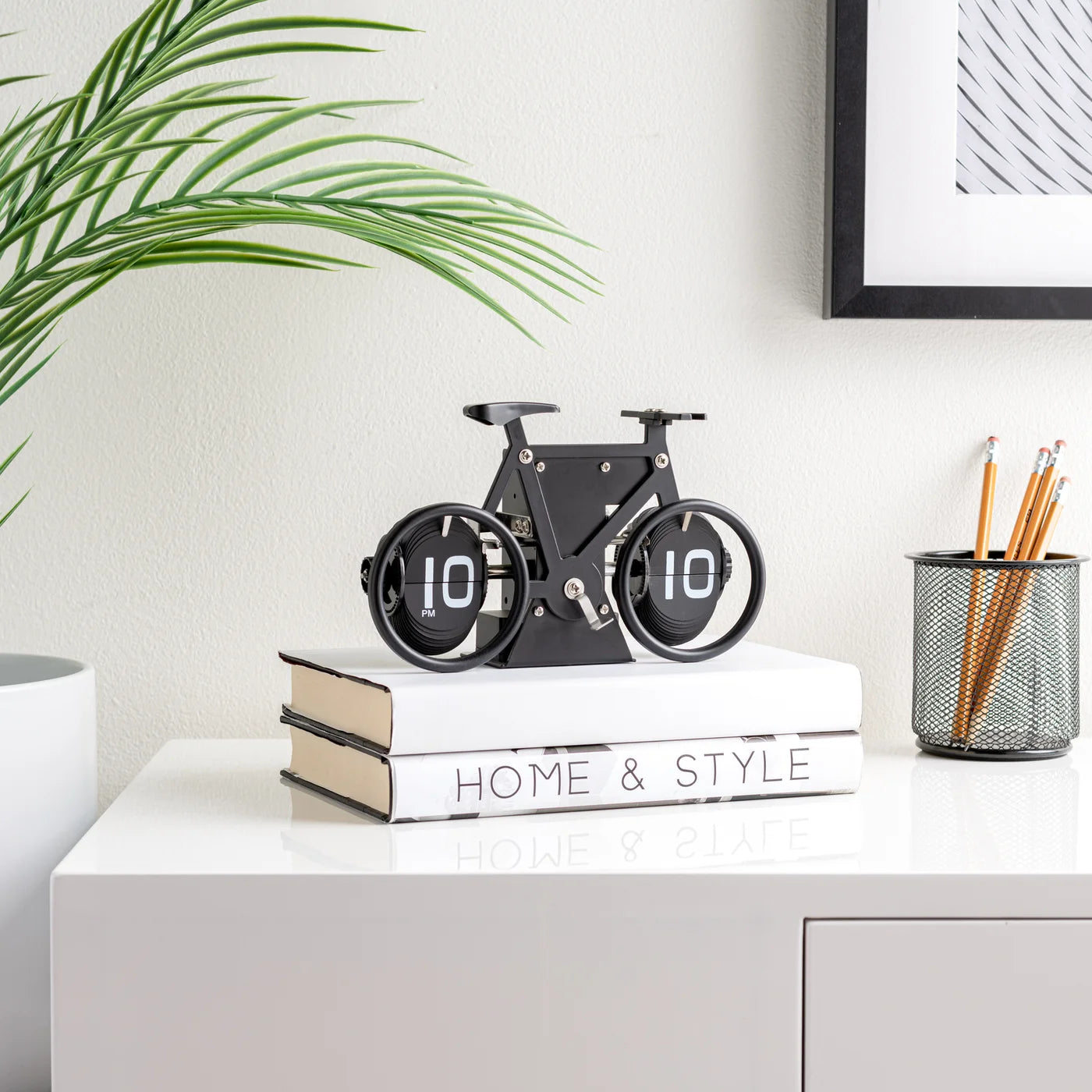 Retro Bicycle Flip Motion Clock